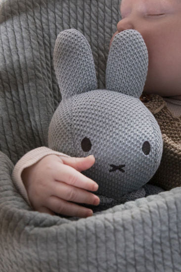 Kuscheltier Hase Miffy Strick, Grün 20 cm