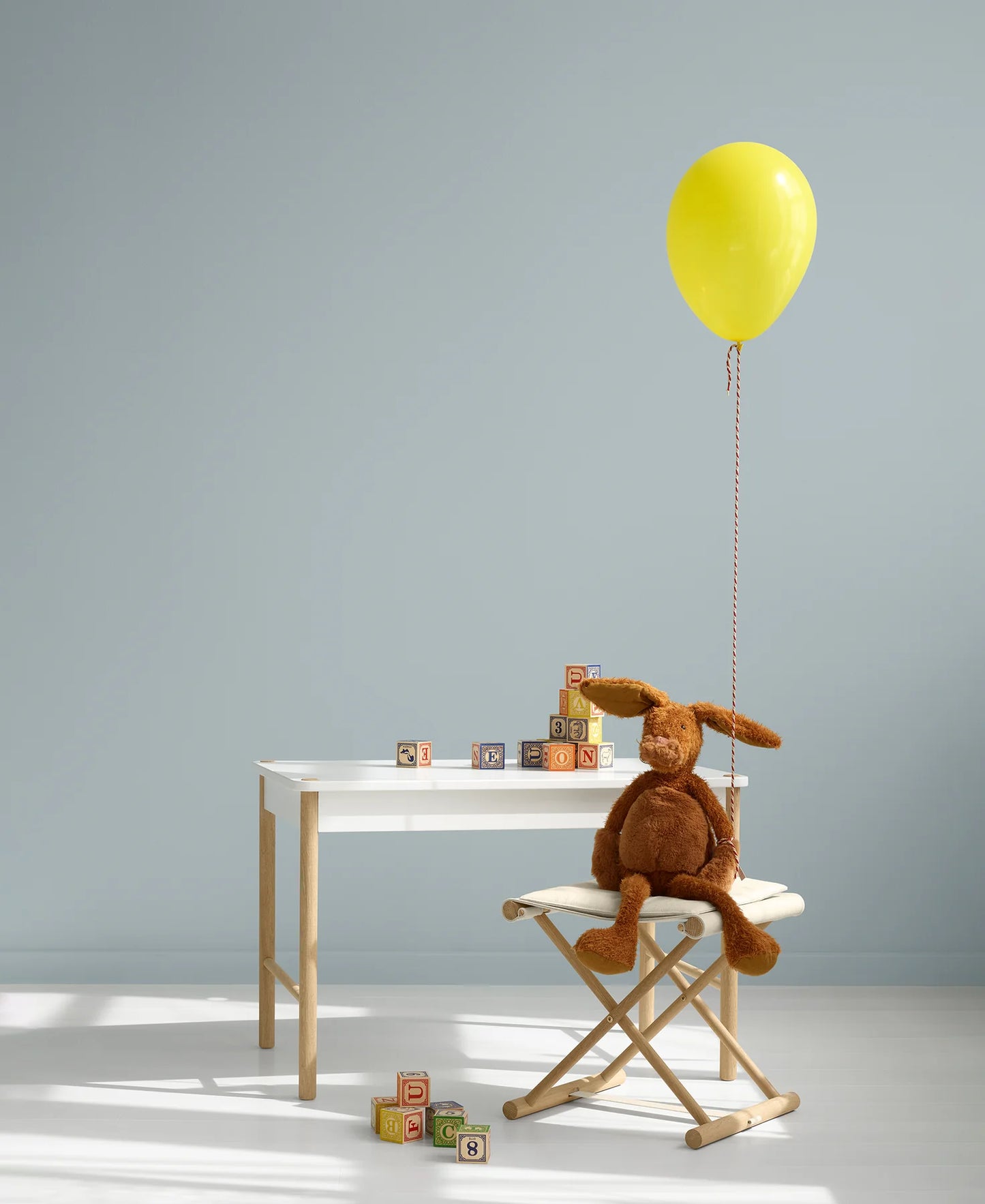 Oliver Furniture Camp Kleinkind Spieltisch, weiß/Eiche