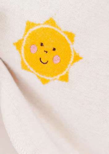 Babydecke Sonne mit Stick Farbe Rohweiß 90x70cm