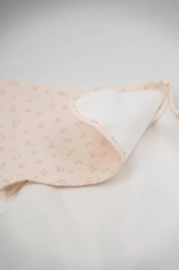 Wasserdichtes Lätzchen mit Ärmeln - TULIPS