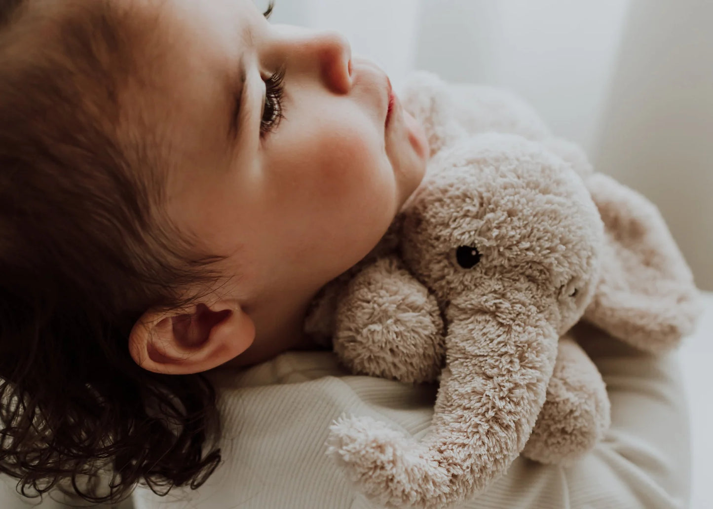 George (Blush) Wiederaufladbarer Heartbeat Comforter