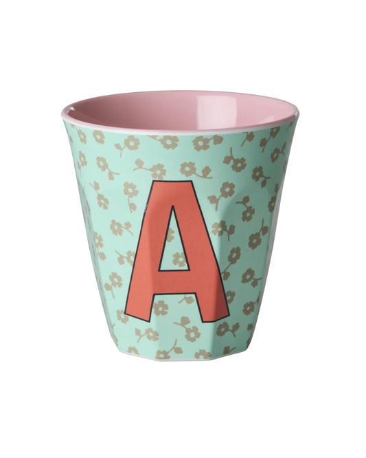 Melamine Becher verschiedene Buchstaben Blumen