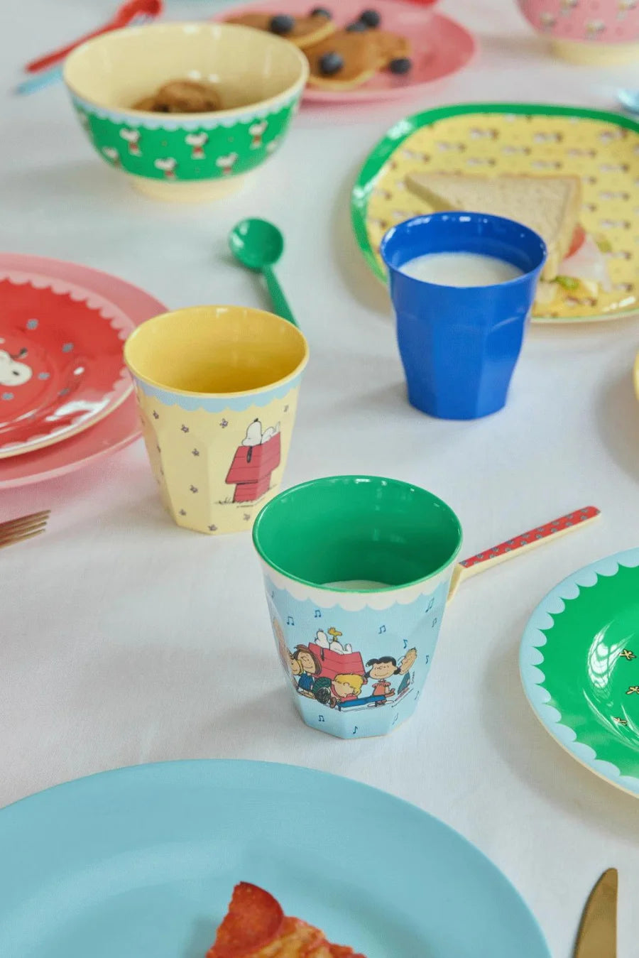 Becher Snoopy verschiedene Motive