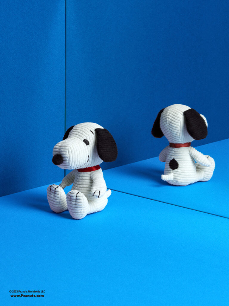 Snoopy Sitting Corduroy Cream - 12cm - 5"