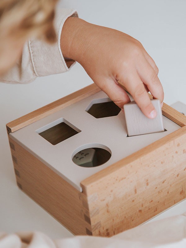 Shape sorting Box - Nougat